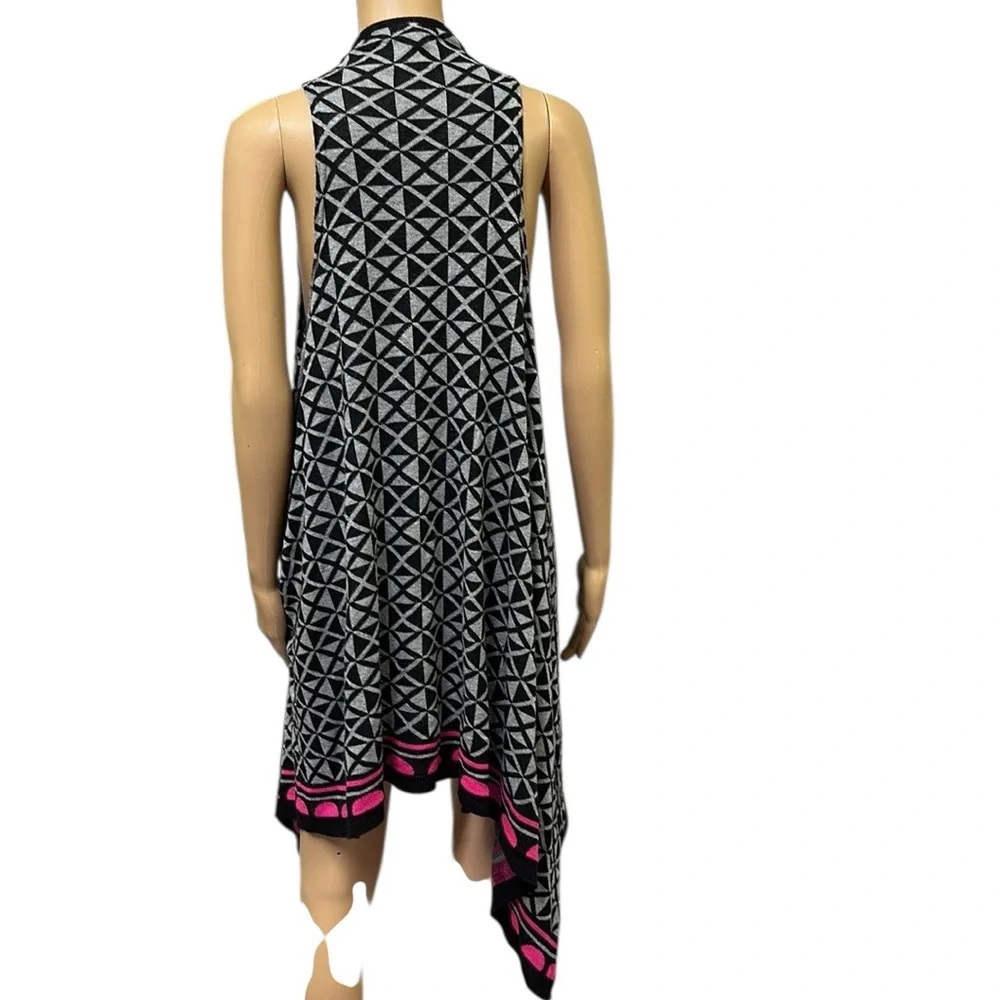 Im in Love with Derek Asymmetrical Knit Long Sleeveless Open Front Vest L to XL